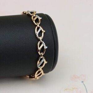 "Rose Gold Link Bracelet with CZ Accents, Elegant Chain Design, XPBL0831